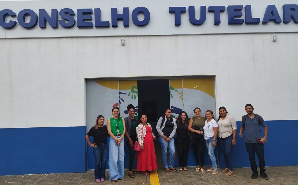 Estudantes durante visita técnica ao Conselho Tutelar de Miracema do Tocantins (Foto: Divulgação)